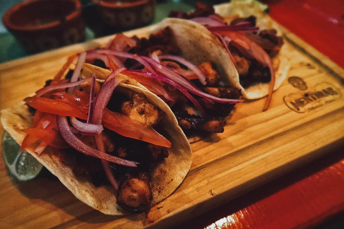 Octopus tacos in Valladolid