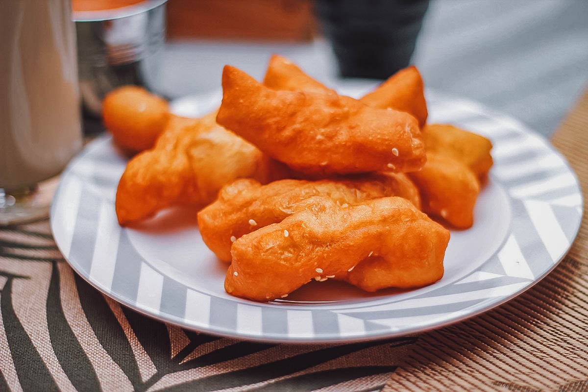 Plate of pa thong ko donuts