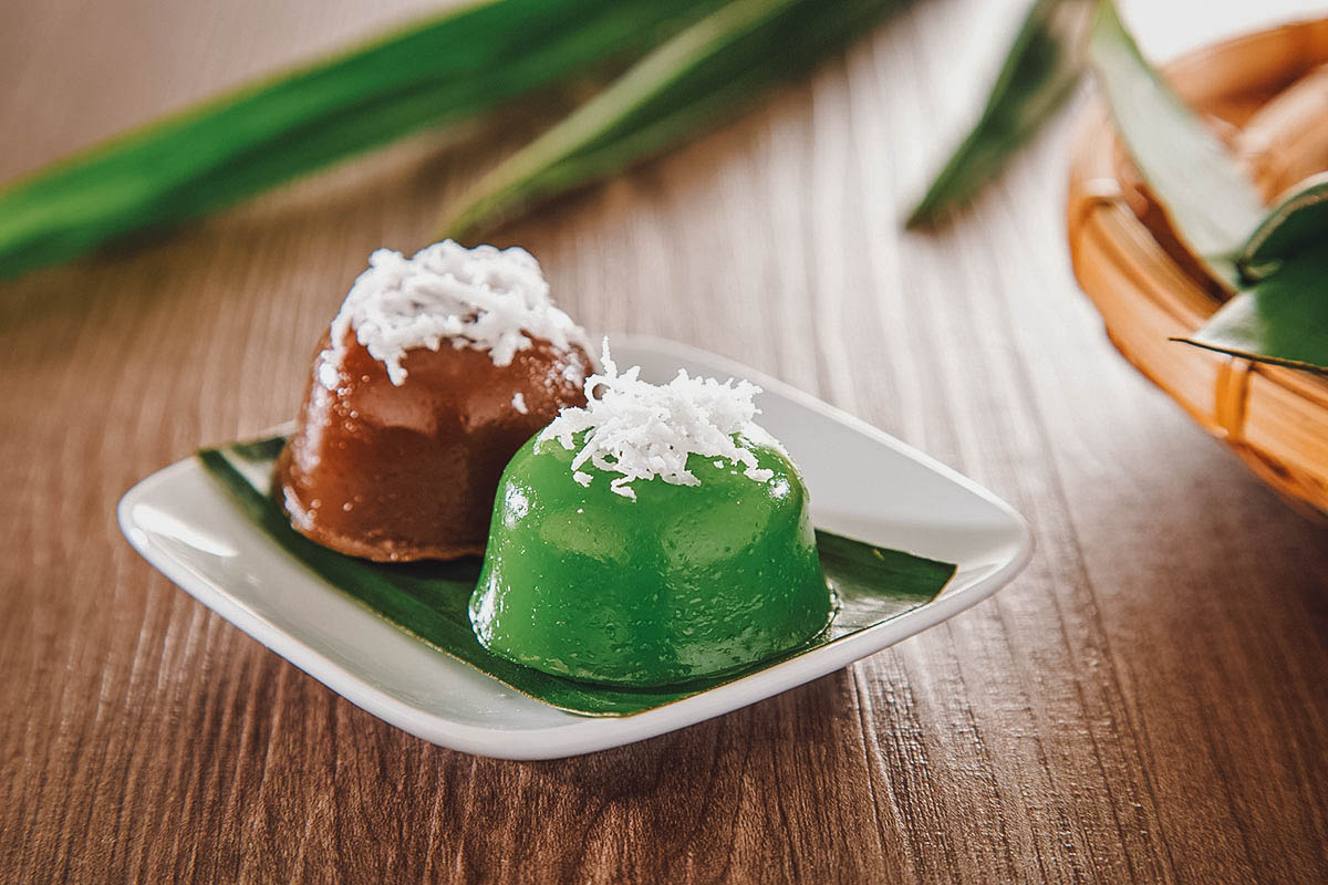 Malaysian kuih kosui