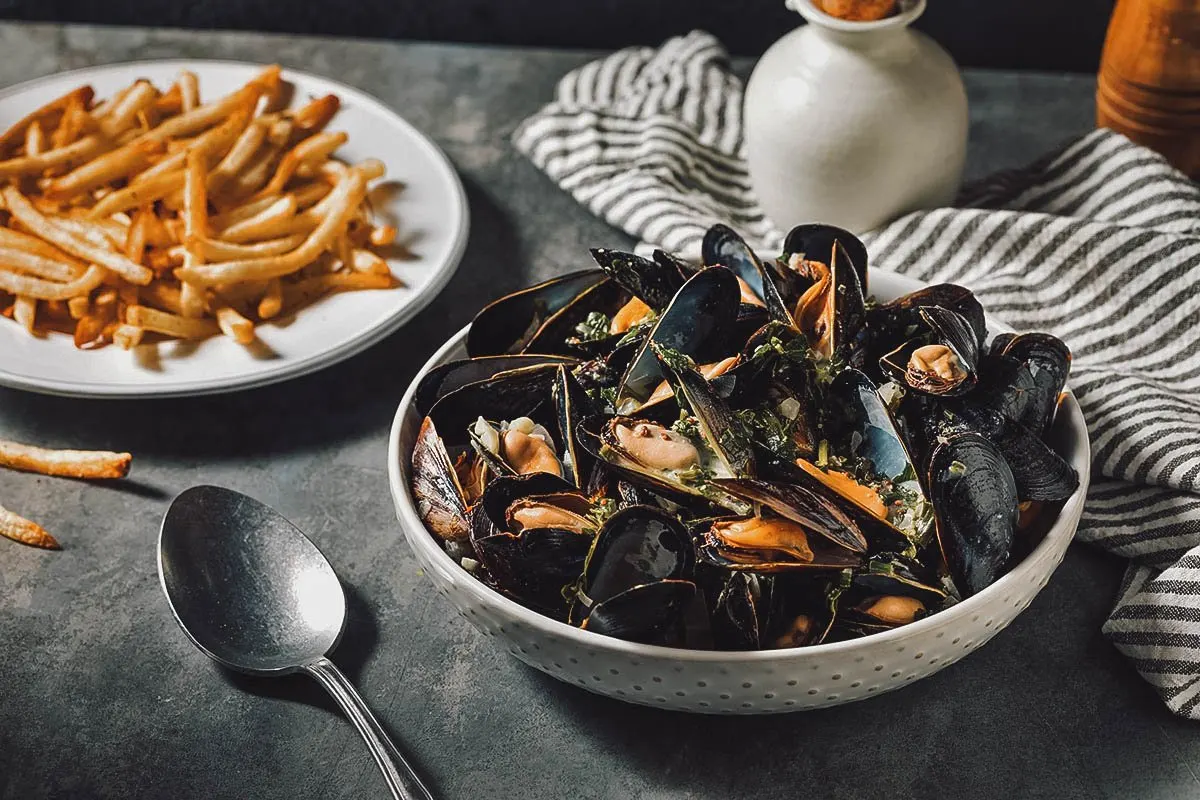 Belgian mussels and fries