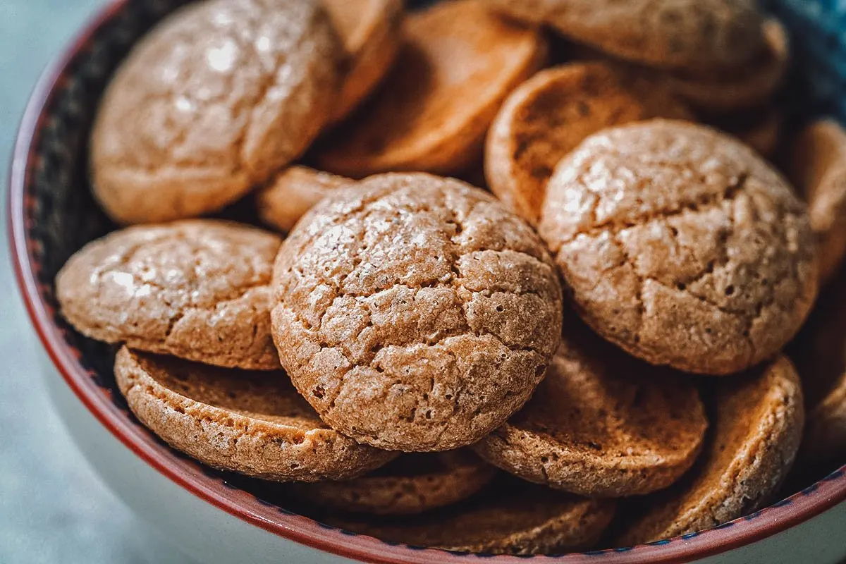 Amaretti di saronno cookies