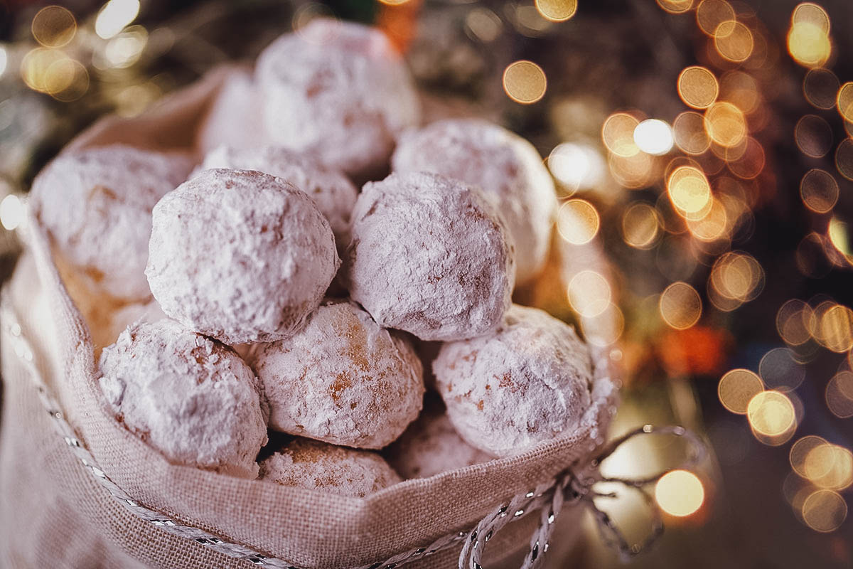 Kourabiedes cookies