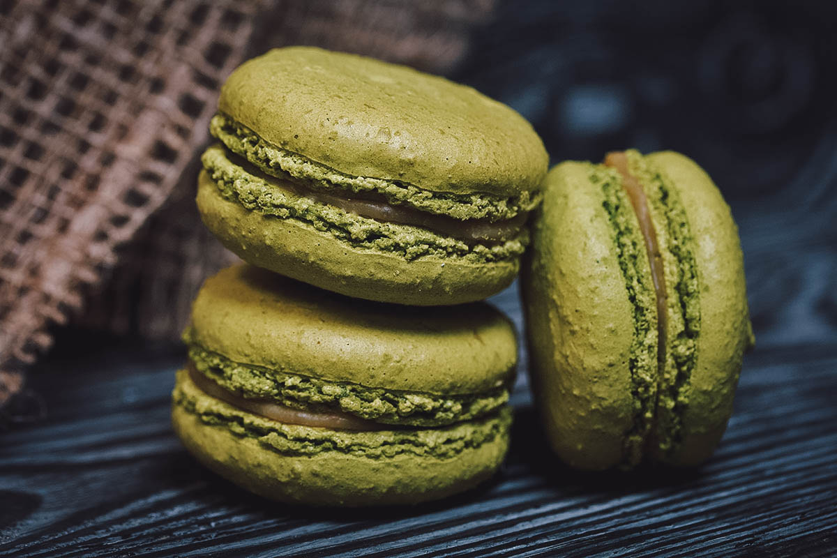 Matcha macarons