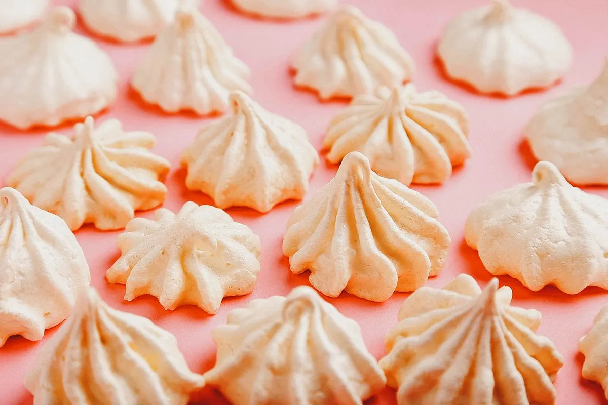 Meringue cookies