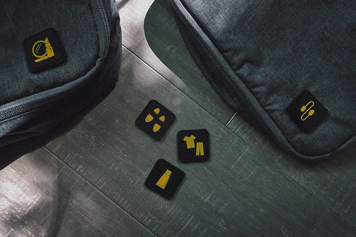 LEVEL8 Luggage Review LEVEL8 luggage velcro packing cube labels