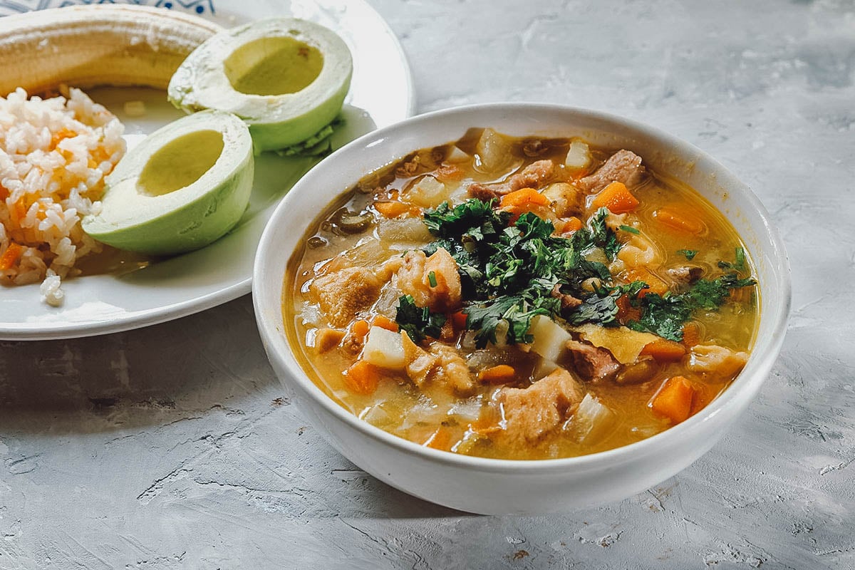 Colombian sopa de mondongo