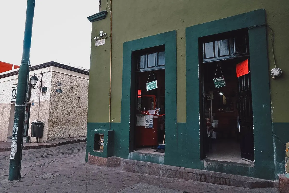 Entrance to Los Picapiedra restaurant in Queretaro