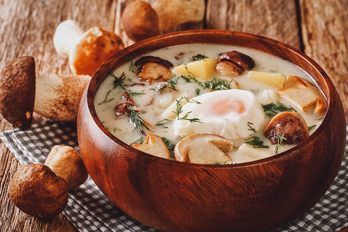 Kulajda or Czech mushroom soup