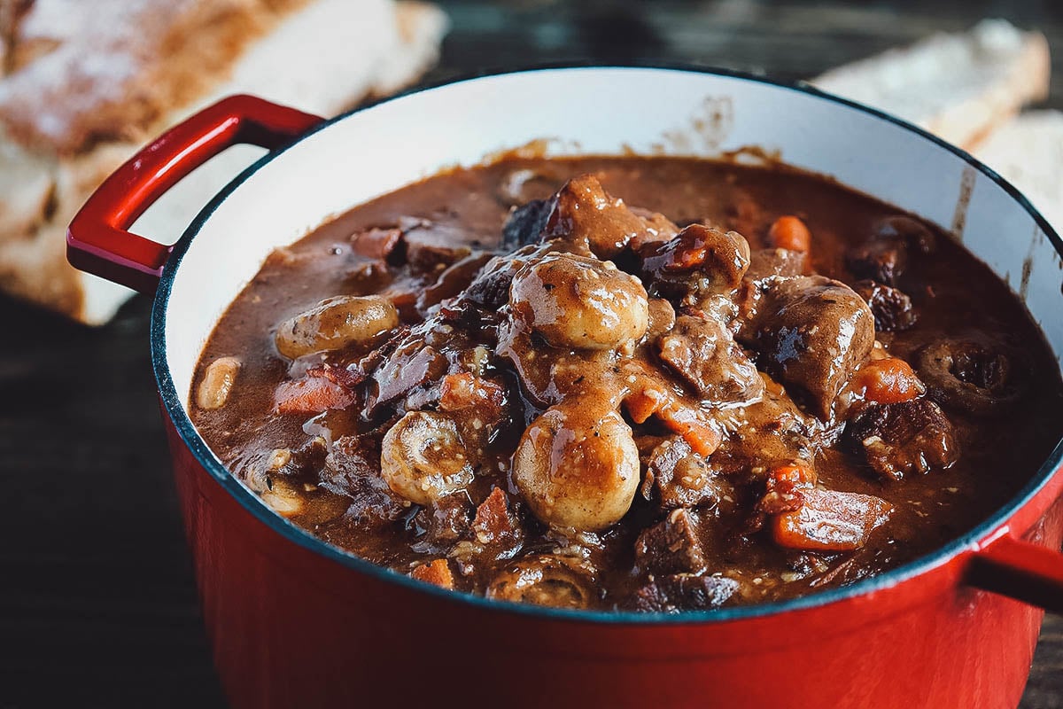 Luxury gourmet food. Veal cooking recipe. Elegant expensive restaurant  meal. Meat dish on plate. Stock Photo