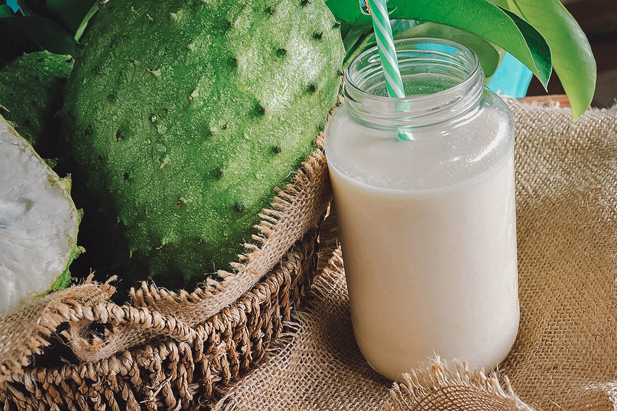 Filipino sago't gulaman drink