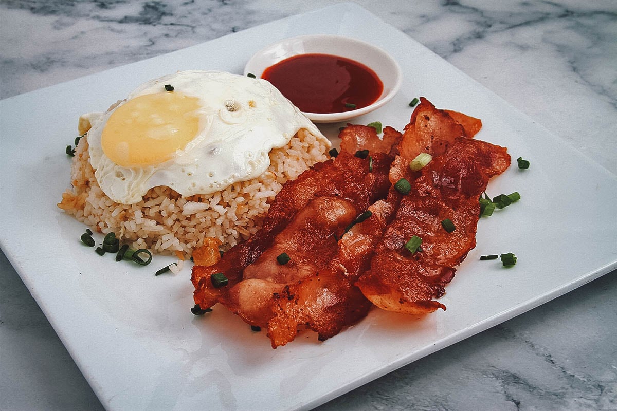 Filipino hotsilog