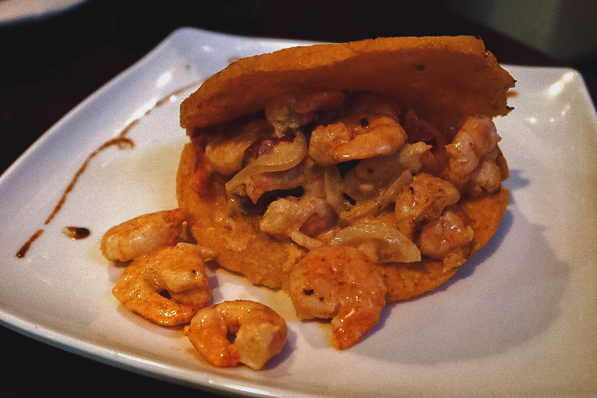 Shrimp arepa at Quero Arepa restaurant in Cartagena