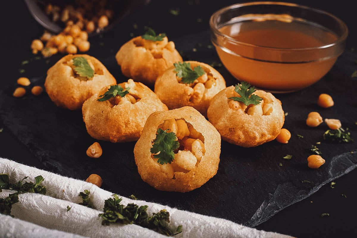 Pakistani gol gappa or pani puri