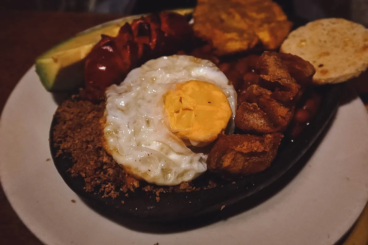 Bandeja paisa at Aqui en Santa Fe in Bogota