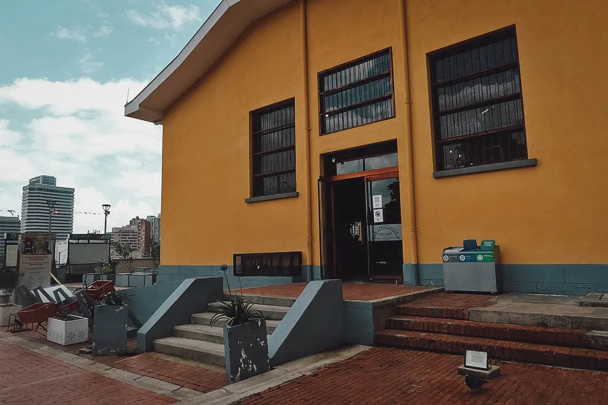 Plaza de Mercado la Concordia exterior in Bogota, Colombia