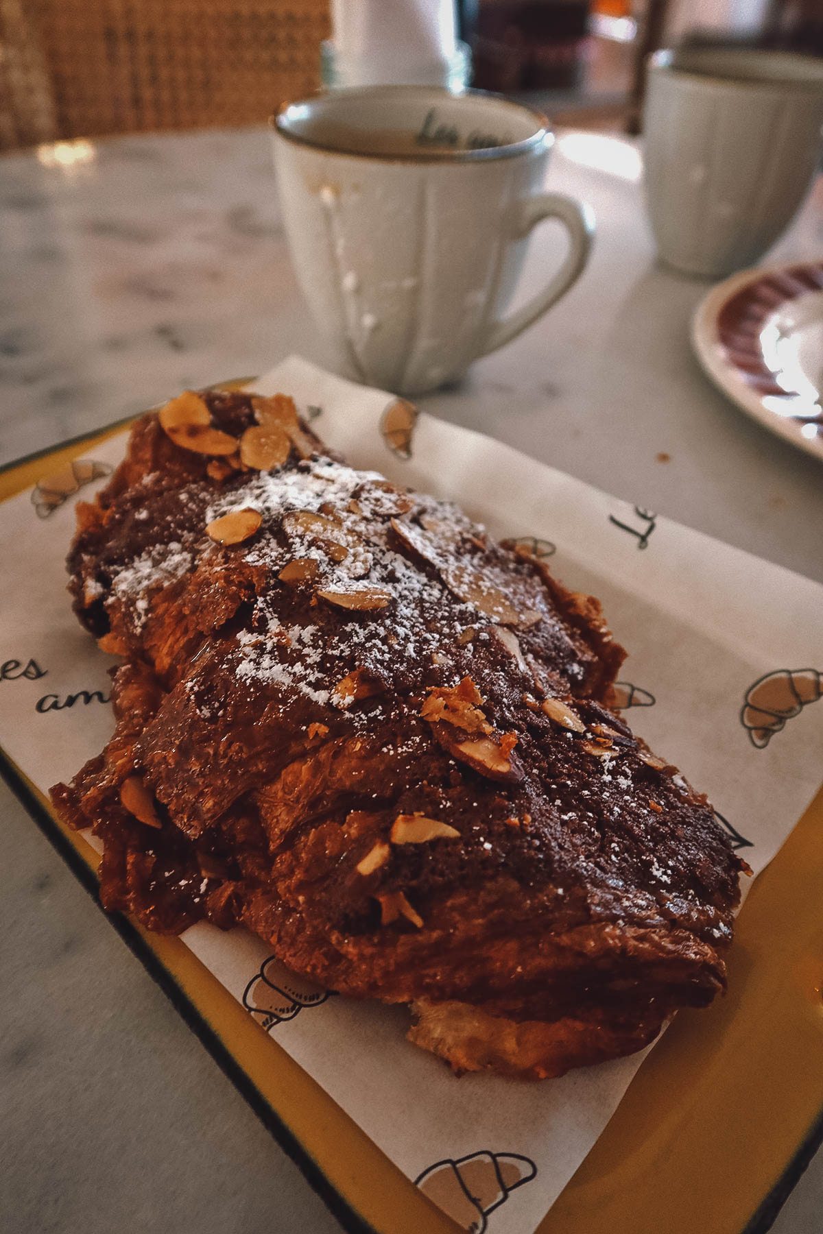 Croissant at Les Amis Bizcocheria in Bogota