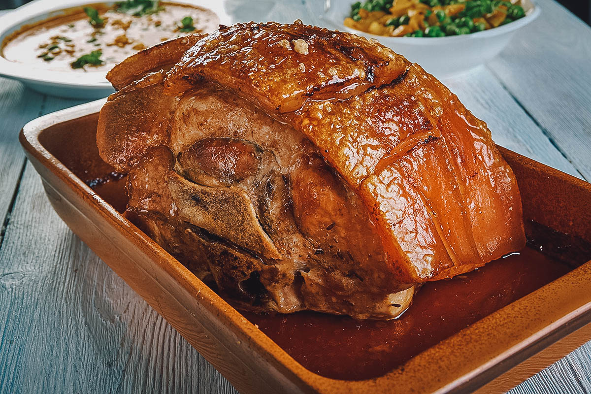 Panamanian pernil de puerco al horno