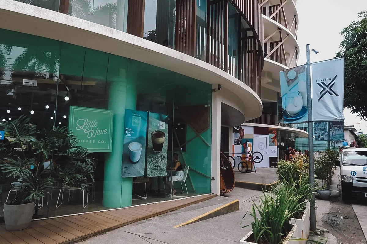 Little Wave Cafe in Boracay