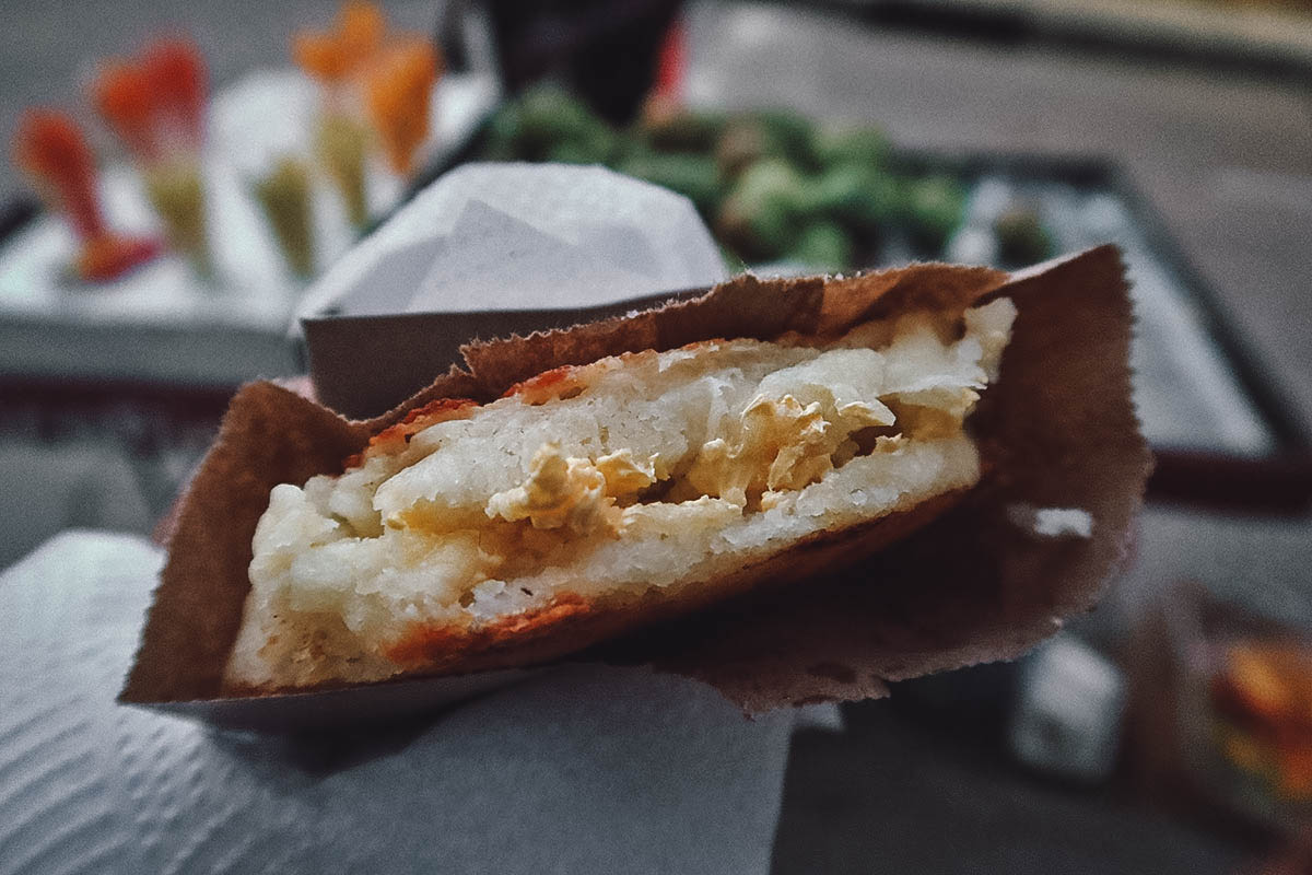 Colombian arepa de queso