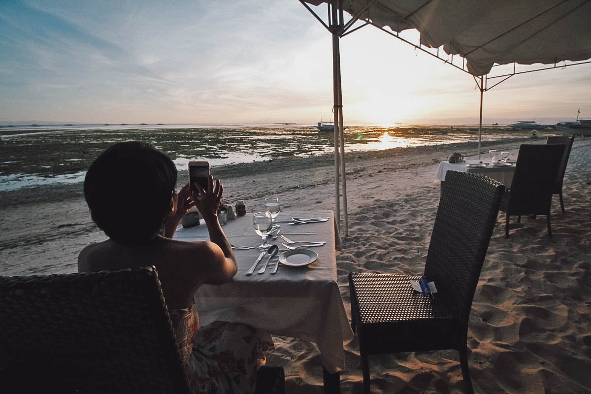 Beach seating at Pearl Restaurant in Bohol