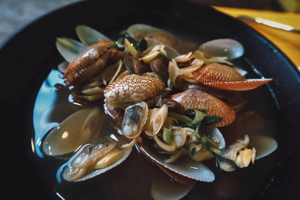 Clams at a restaurant in Da Nang