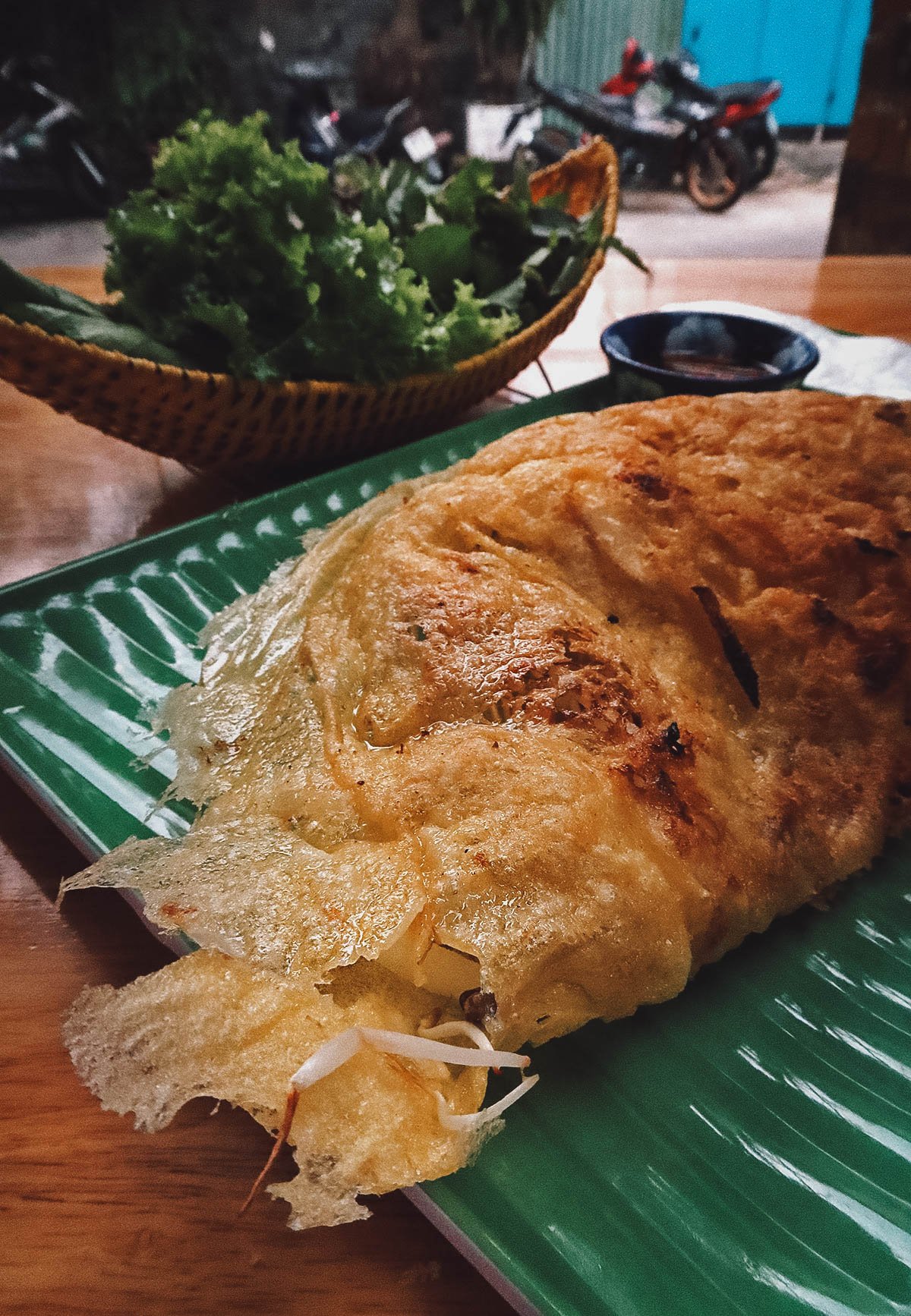 Vietnamese crispy crepe at a restaurant in Da Nang