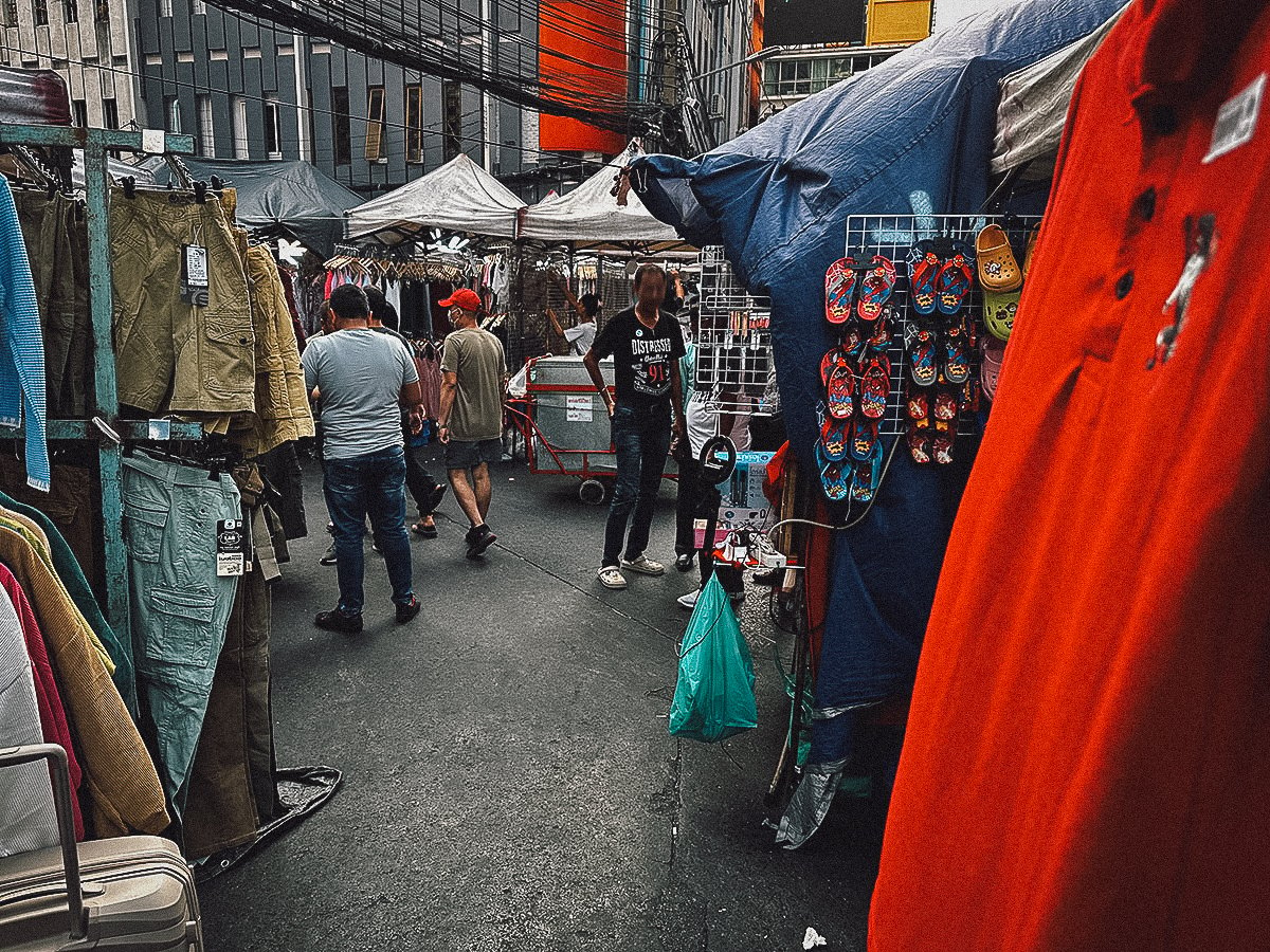 Pratunam Night Market in Bangkok