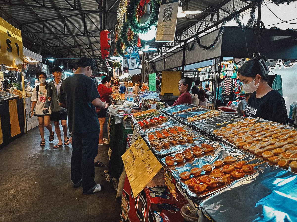 Food stalls at Srinagarindra Night Market in Bangkok