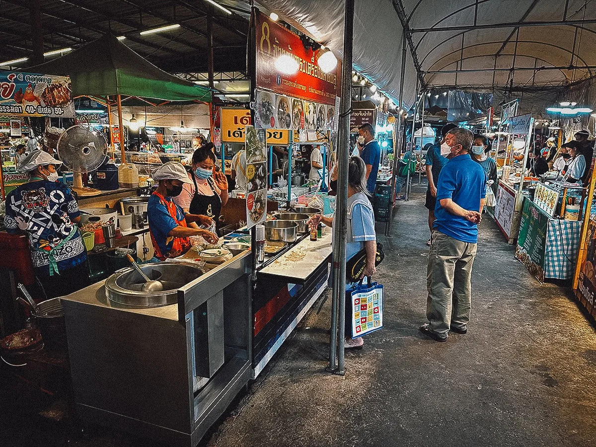 Talat Phlu Market in Bangkok