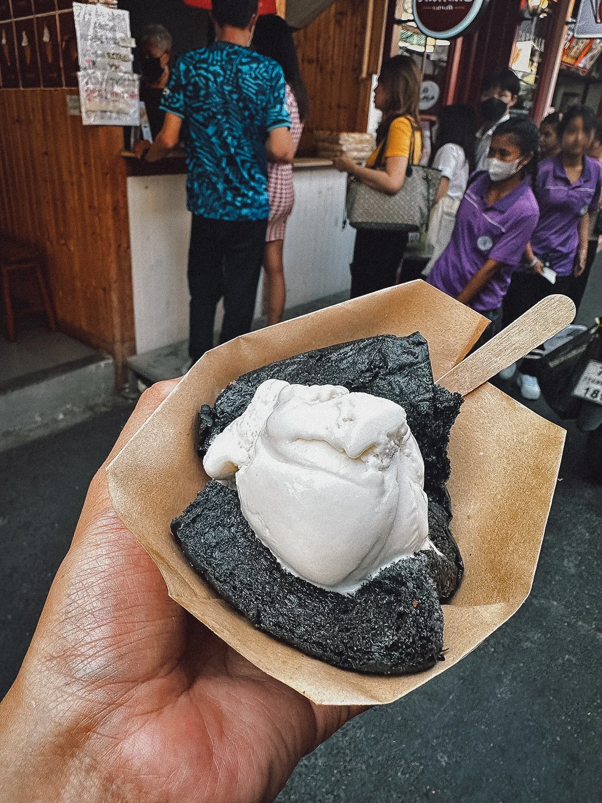 Grilled bread with ice cream at Wang Lang Market in Bangkok