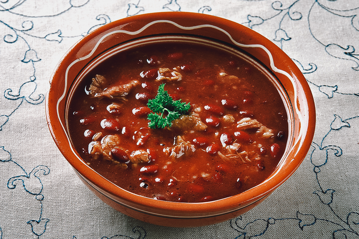 Hungarian jókai bean soup