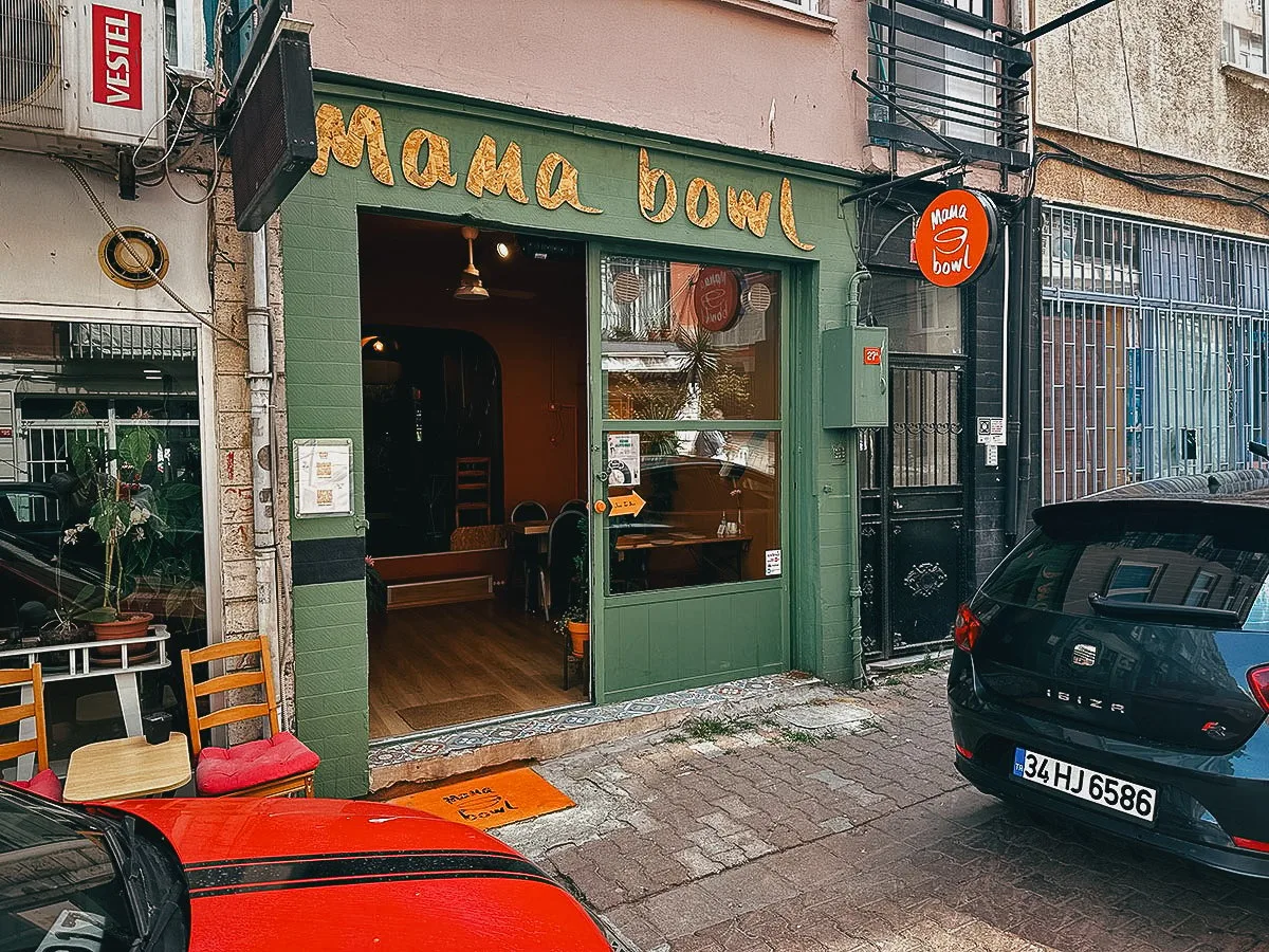 Mama Bowl restaurant in Istanbul
