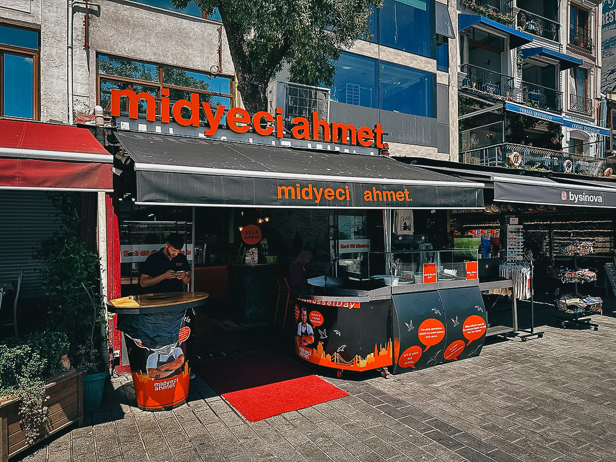 Midyecisi Ahmet restaurant in Istanbul