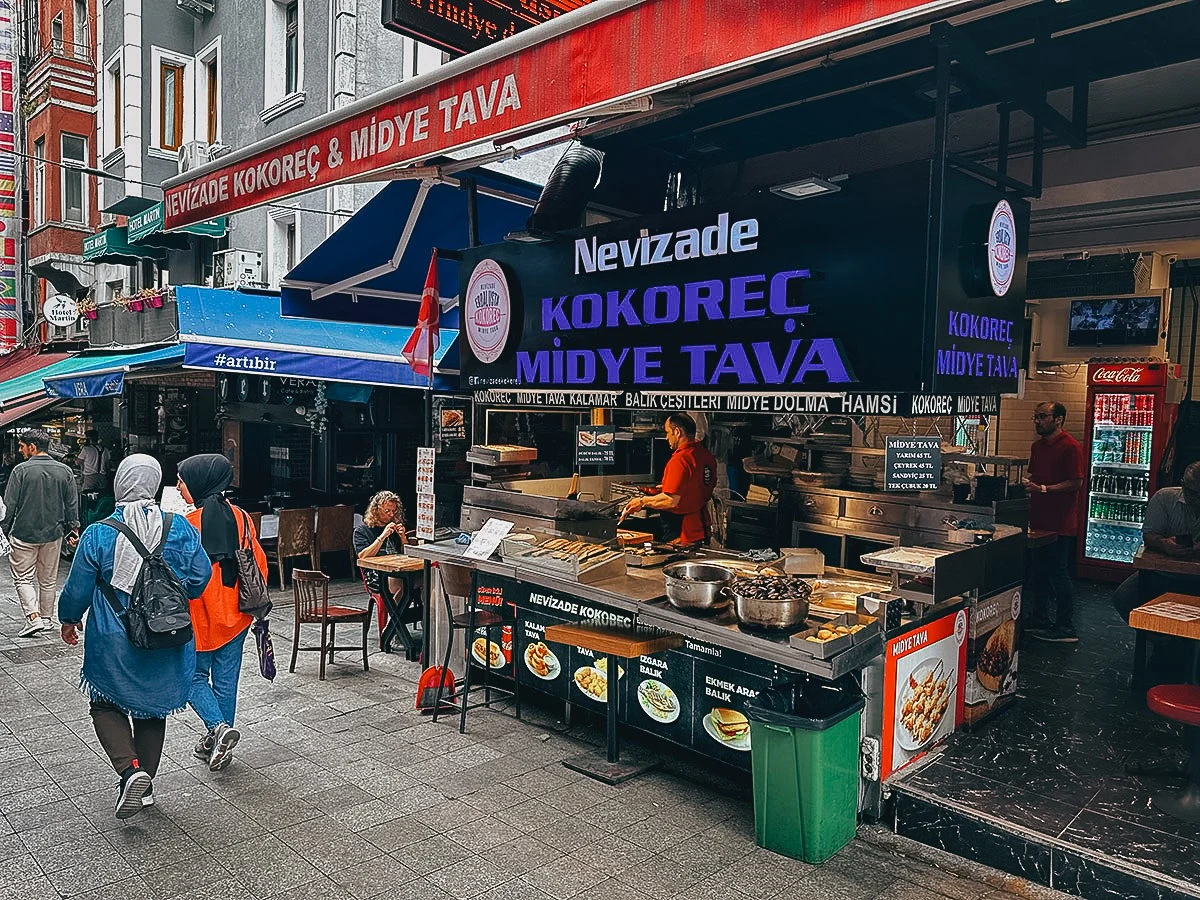 Nevizade Kokorec restaurant in Istanbul