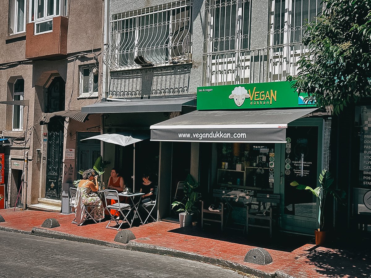 Vegan Dukkan restaurant in Istanbul