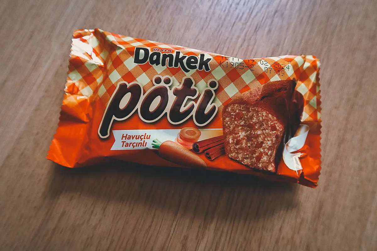 Poti Cakes from Turkish Munchies