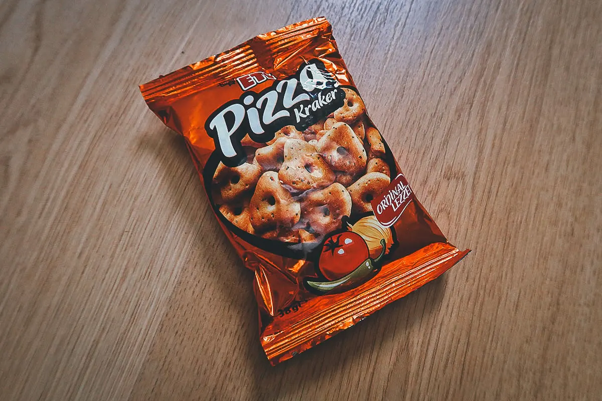 Pizza crackers from Turkish Munchies