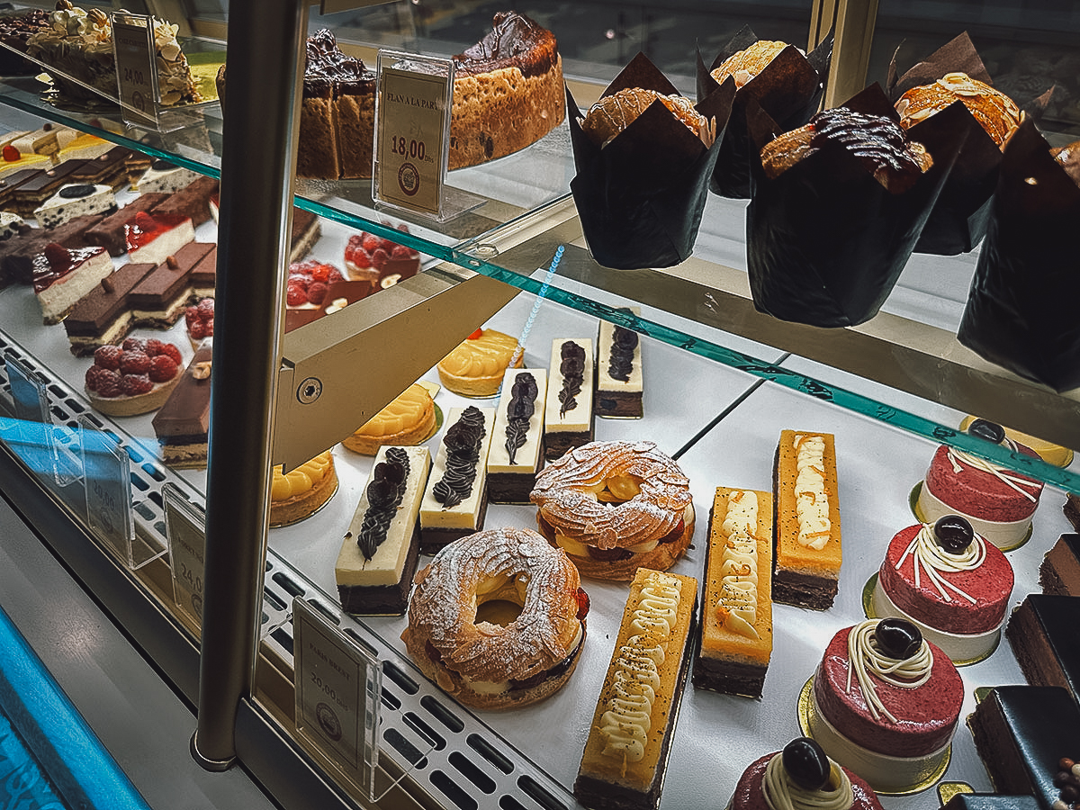 Pastries at Les Maitres du Pain