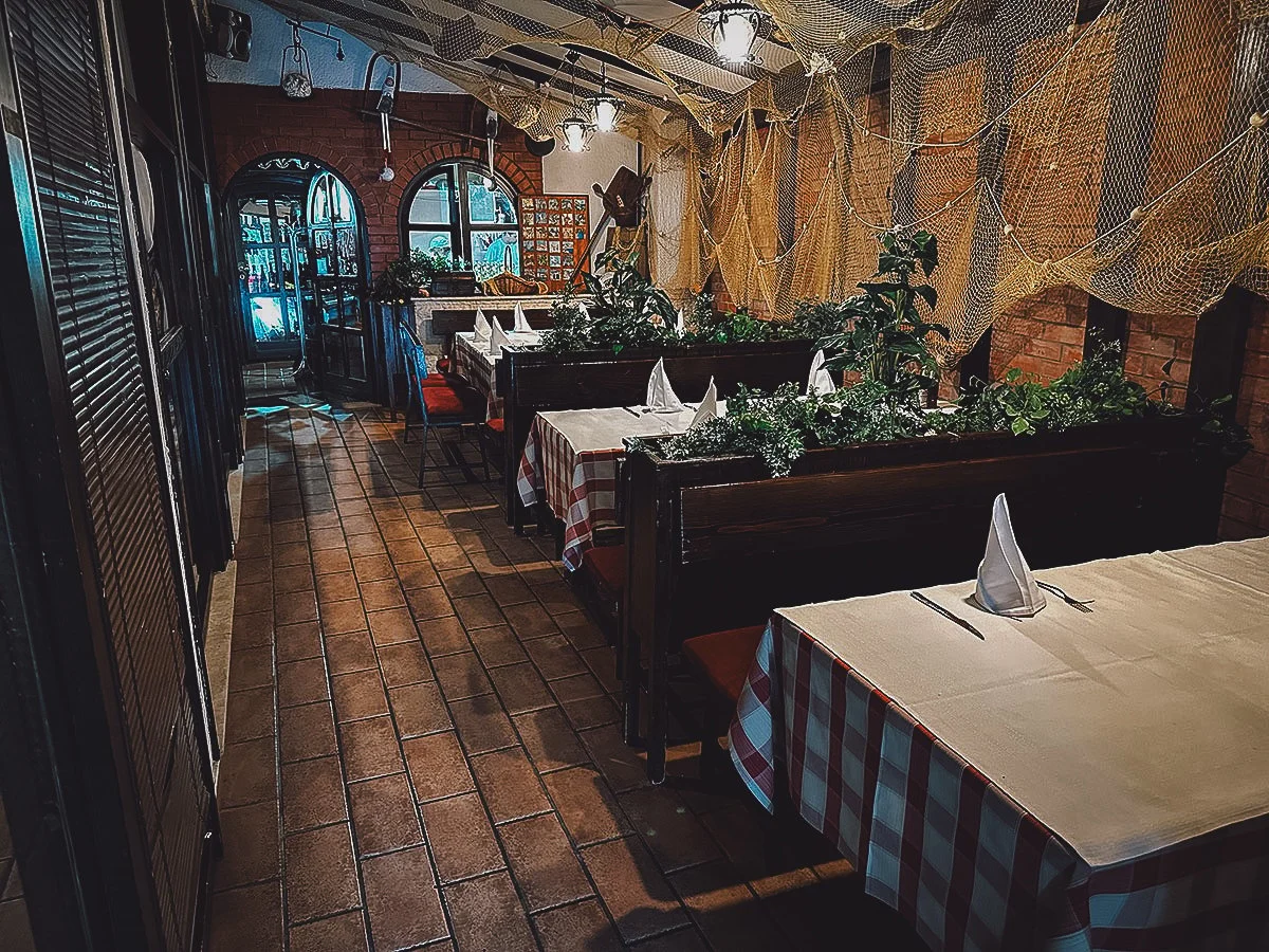 The Best Restaurants in Split Konoba Varos restaurant interior