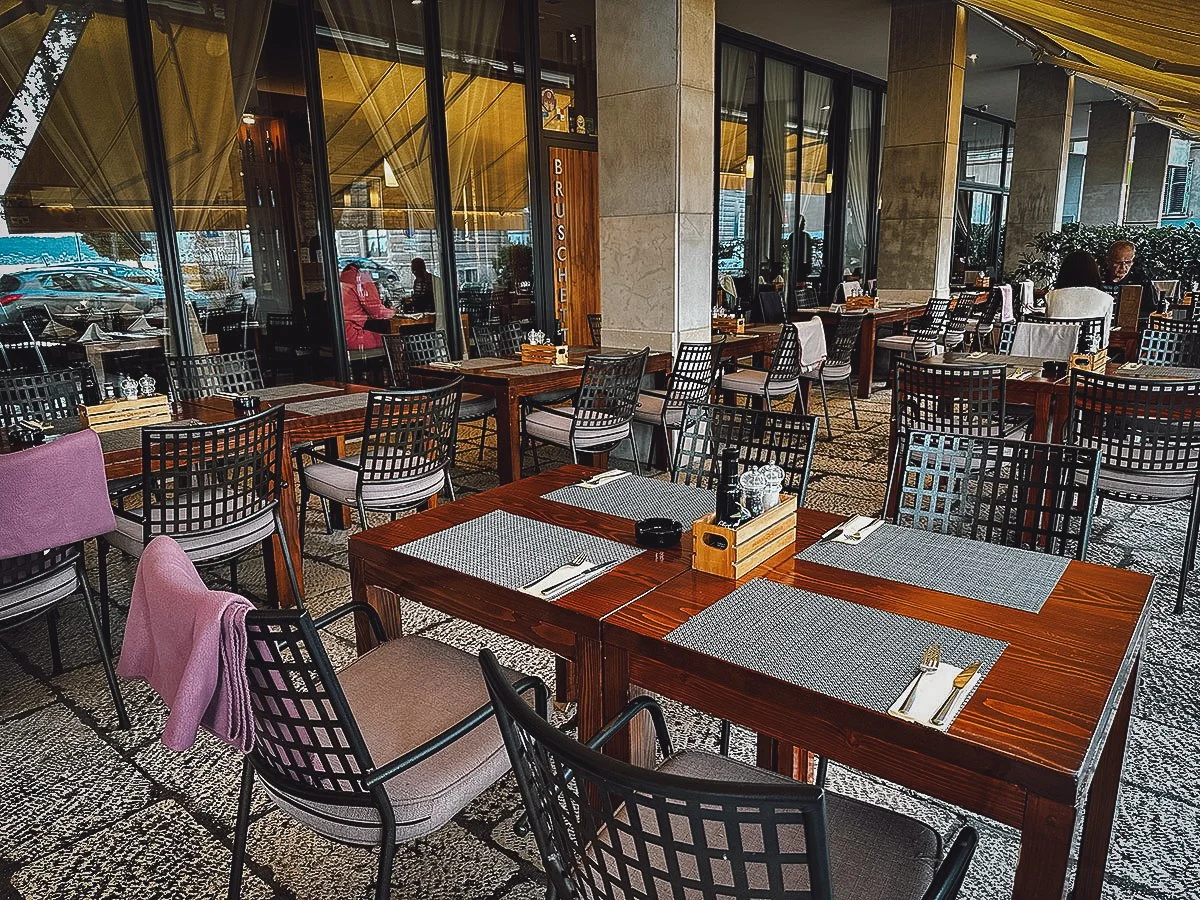 Restaurant Bruschetta outdoor seating