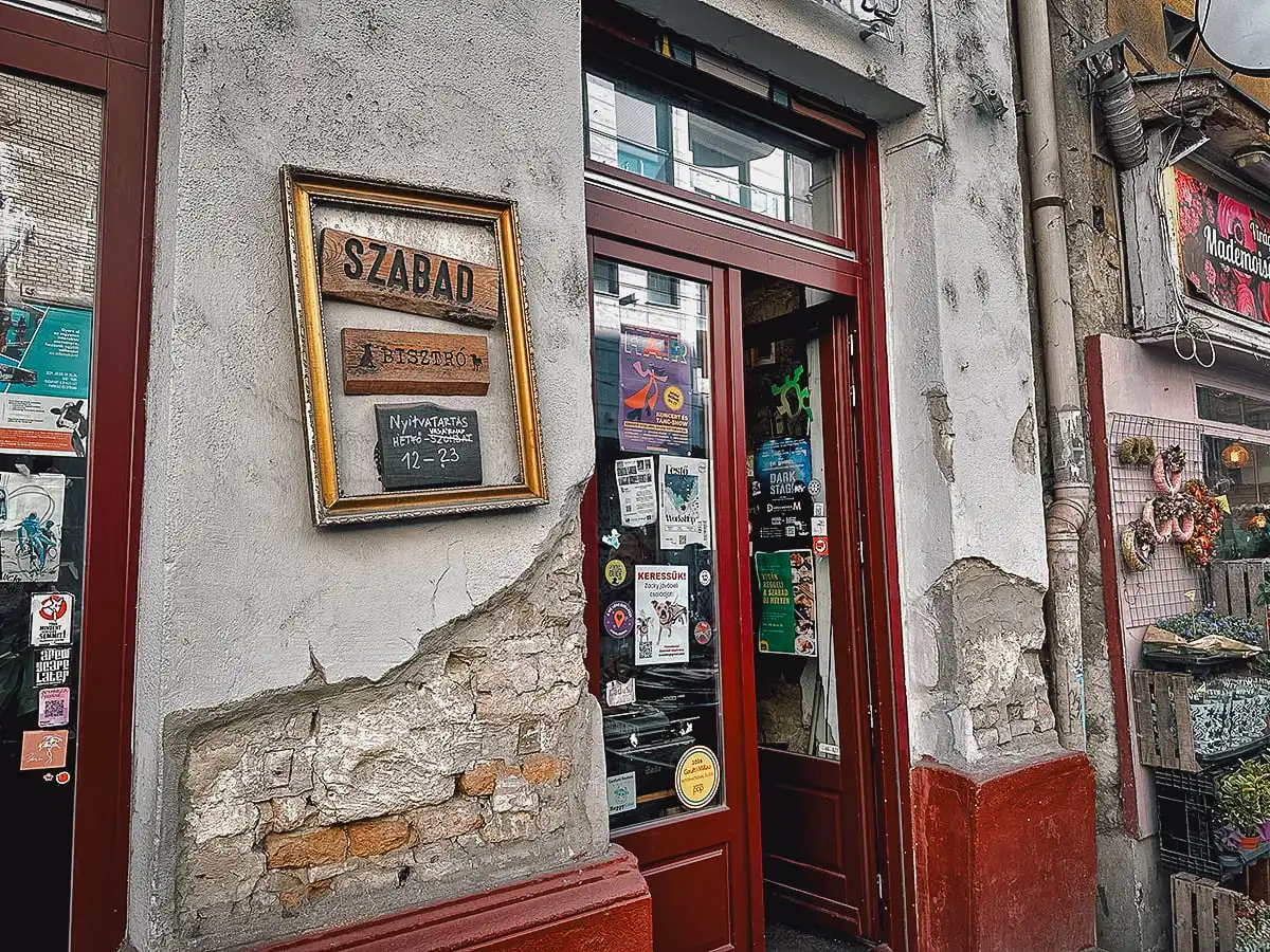 Szabad restaurant exterior