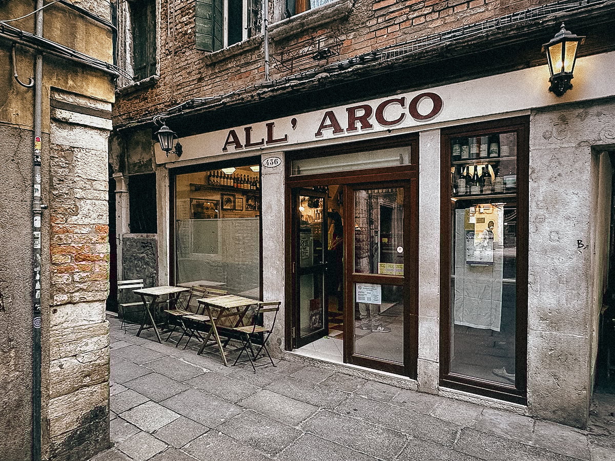Bar All'Arco restaurant exterior