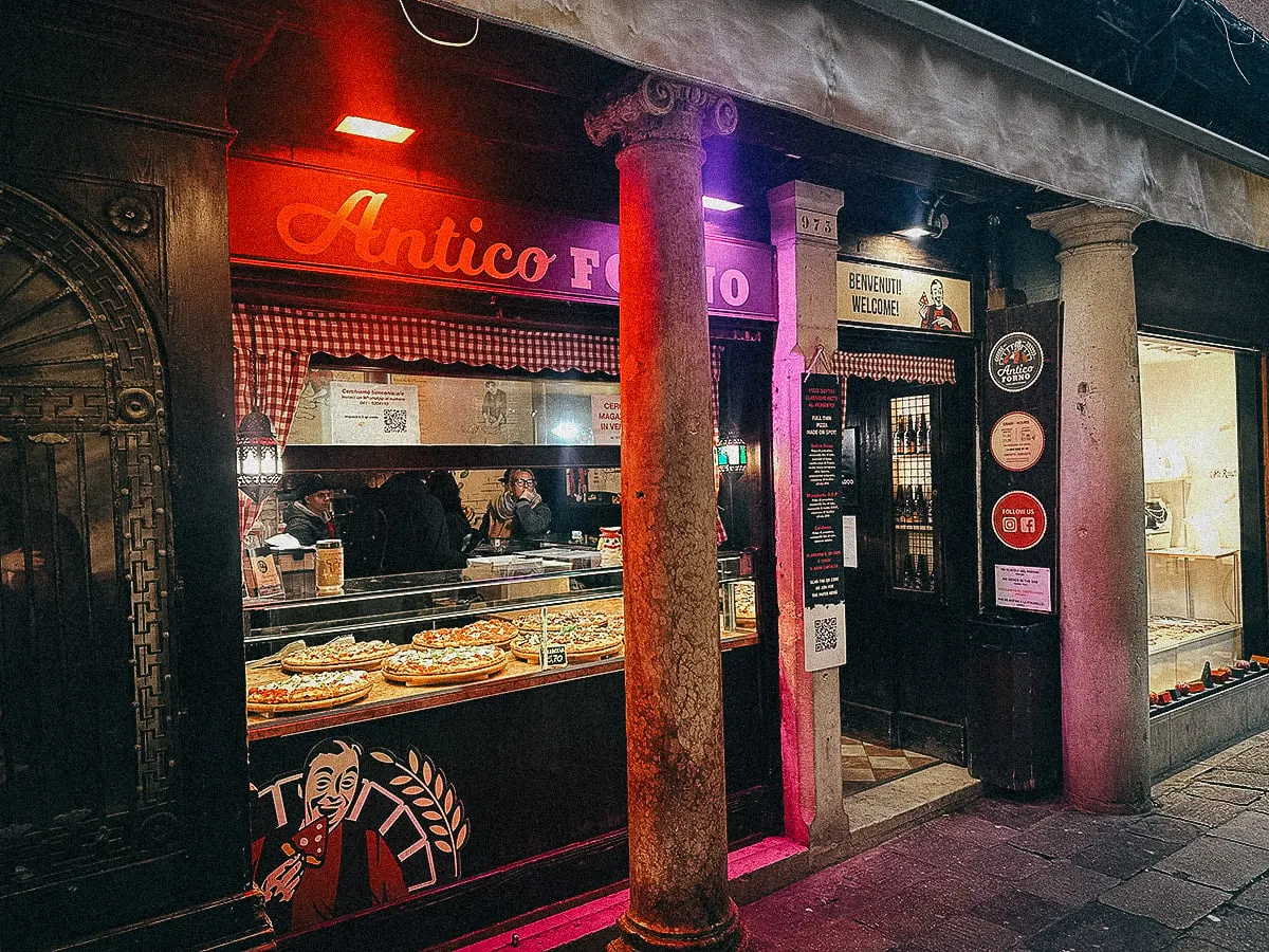Locally-Recommended Restaurants in Venice, Italy Antico Forno restaurant exterior