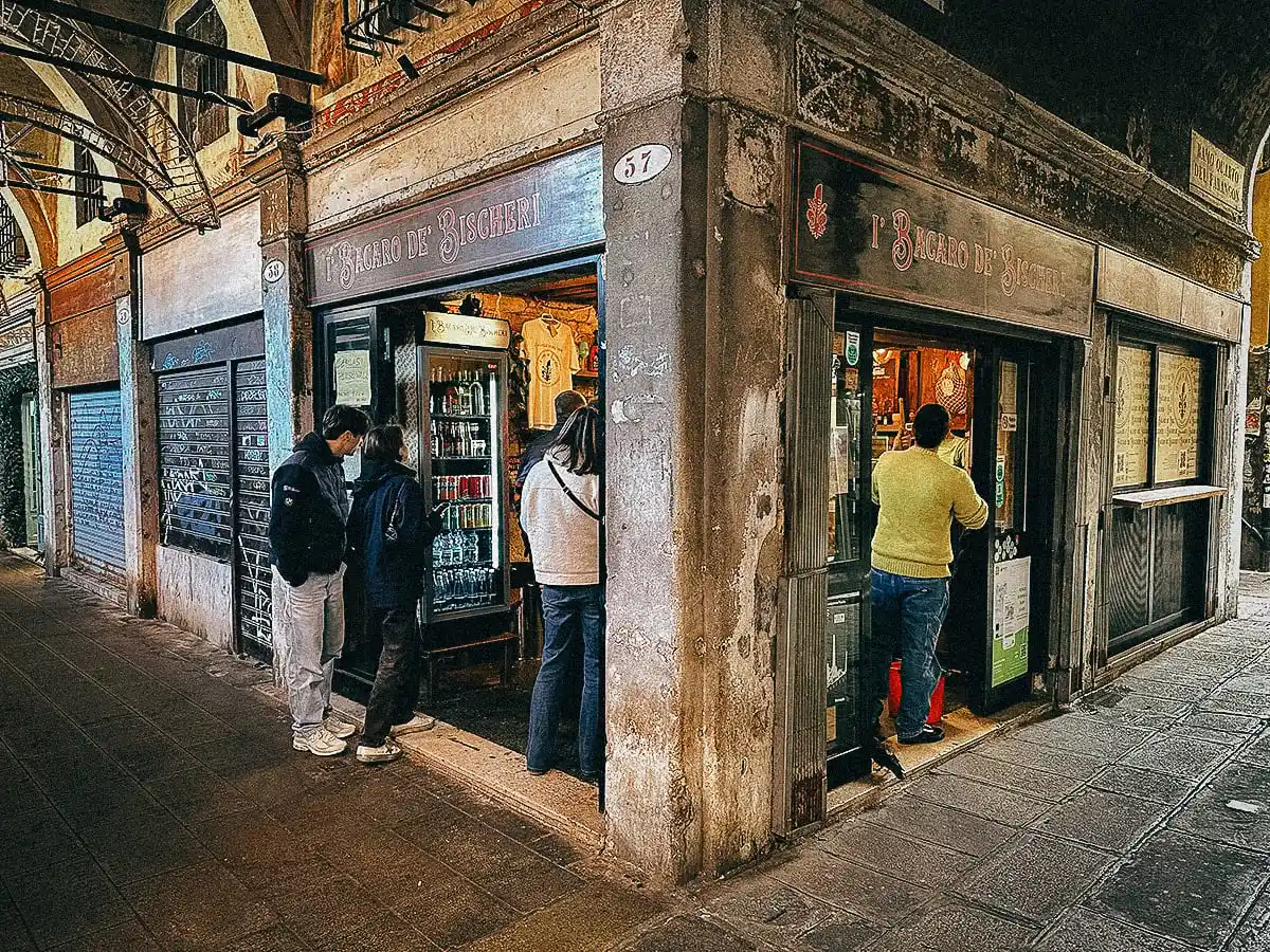 Locally-Recommended Restaurants in Venice, Italy L' Bacaro de' Bischeri restaurant exterior