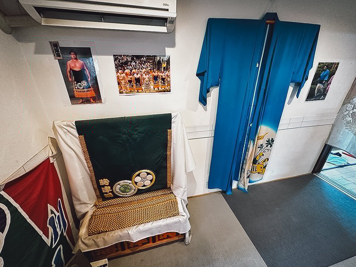 Sumo Experience in Tokyo Kimono and pictures of Sumo wrestlers