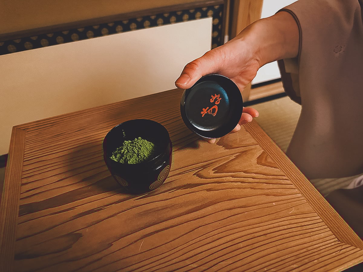 Small vessel with green tea