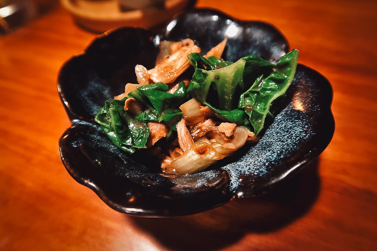 Veganic Monkey Magic Jackfruit with onions and rare green vegetables