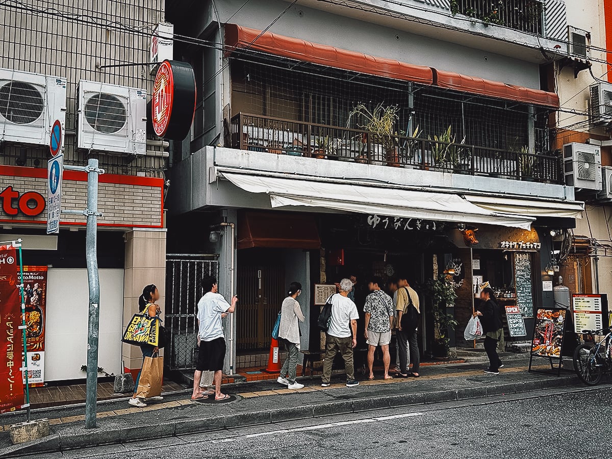 Where to Eat in Okinawa, Japan Long line of customers at Yunangi restaurant in Naha, Okinawa