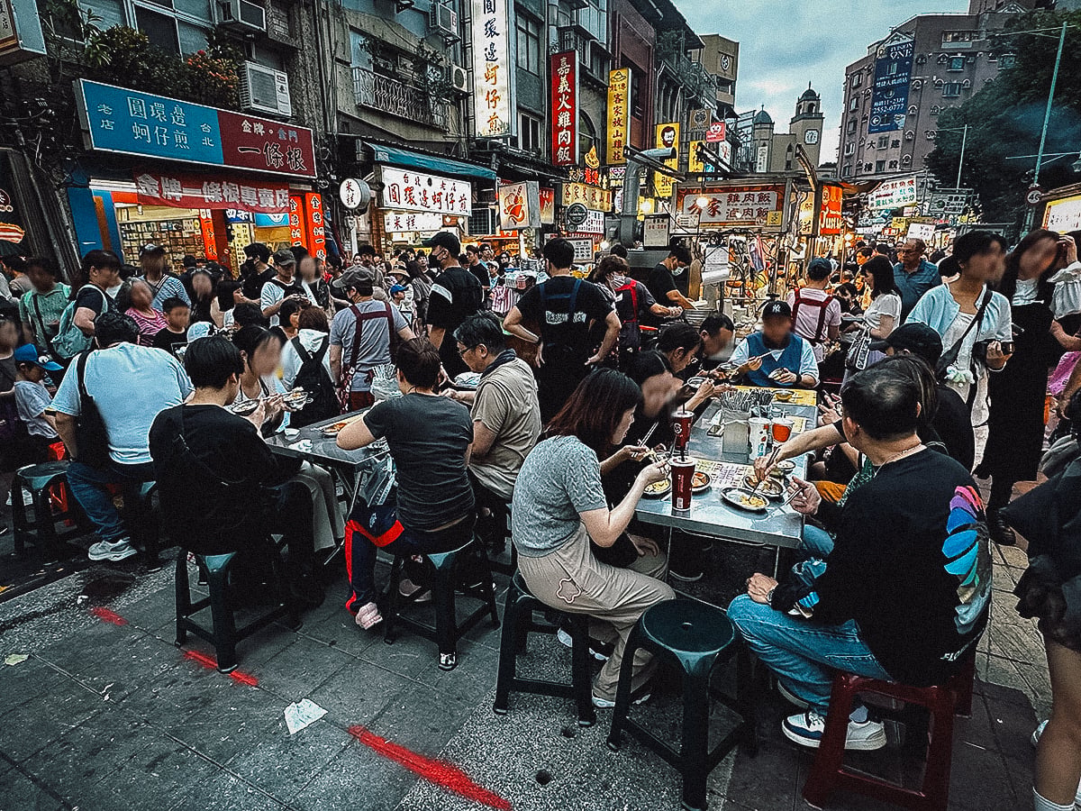 Night Markets in Taipei Lots of customers dining at Ningxia Night Market