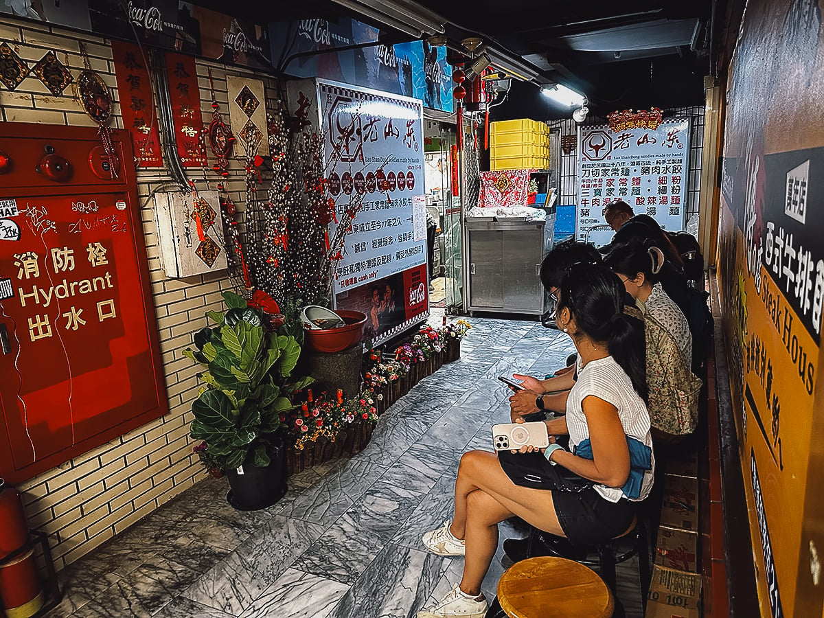 The Best Restaurants in Taipei Line of customers at Lao Shandong restaurant in Taipei